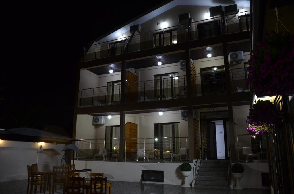 Razvan Holiday Costinesti Bagian luar foto
