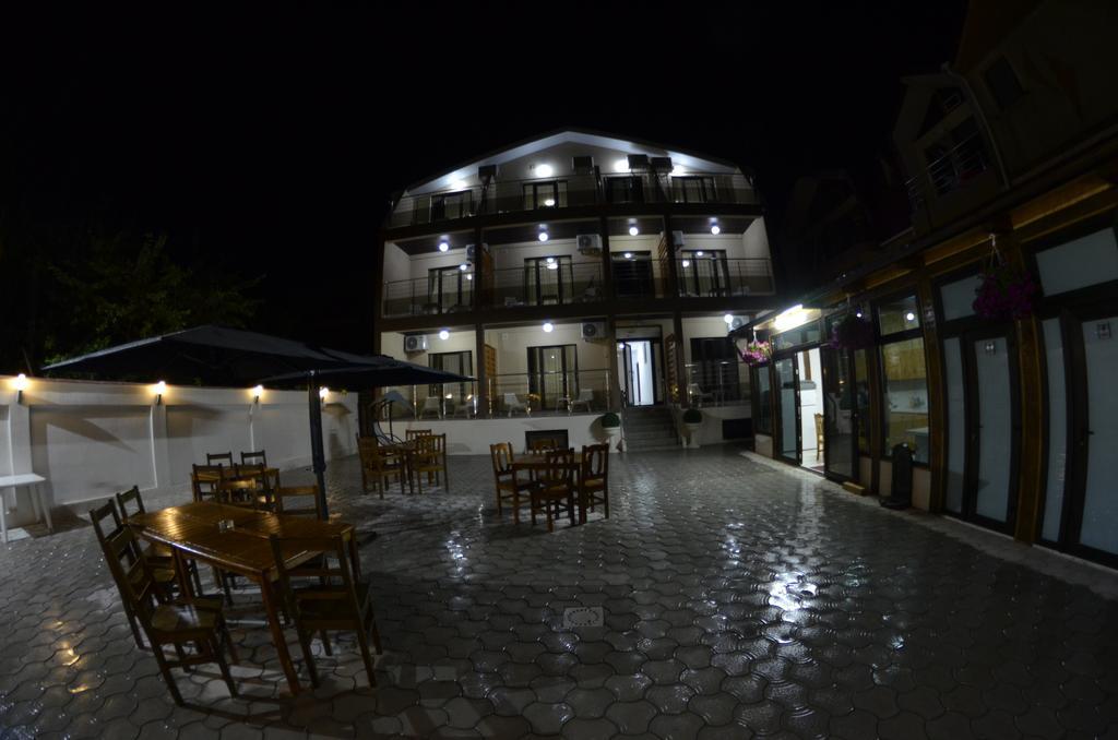 Razvan Holiday Costinesti Bagian luar foto