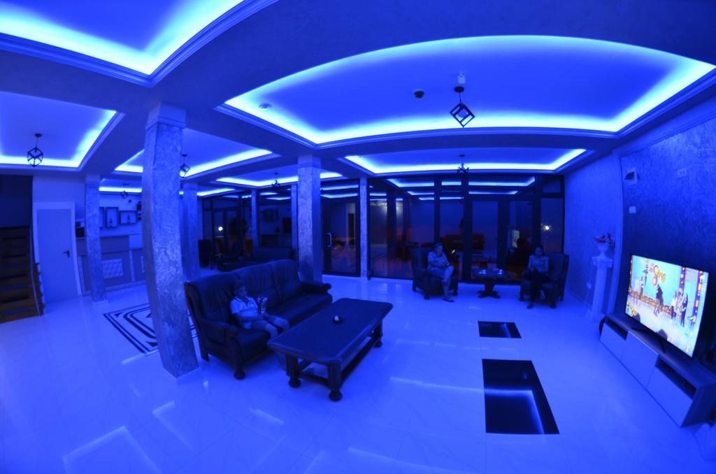 Razvan Holiday Costinesti Bagian luar foto