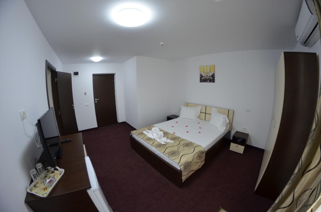 Razvan Holiday Costinesti Bagian luar foto