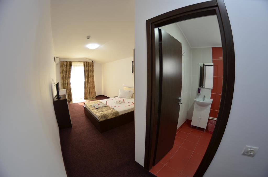 Razvan Holiday Costinesti Bagian luar foto