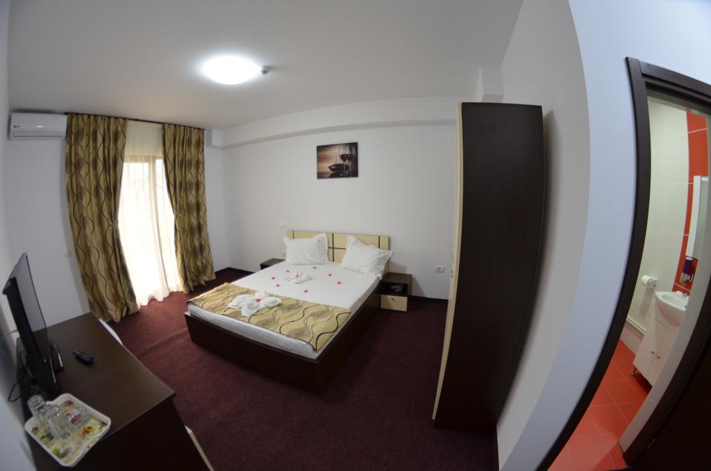 Razvan Holiday Costinesti Bagian luar foto