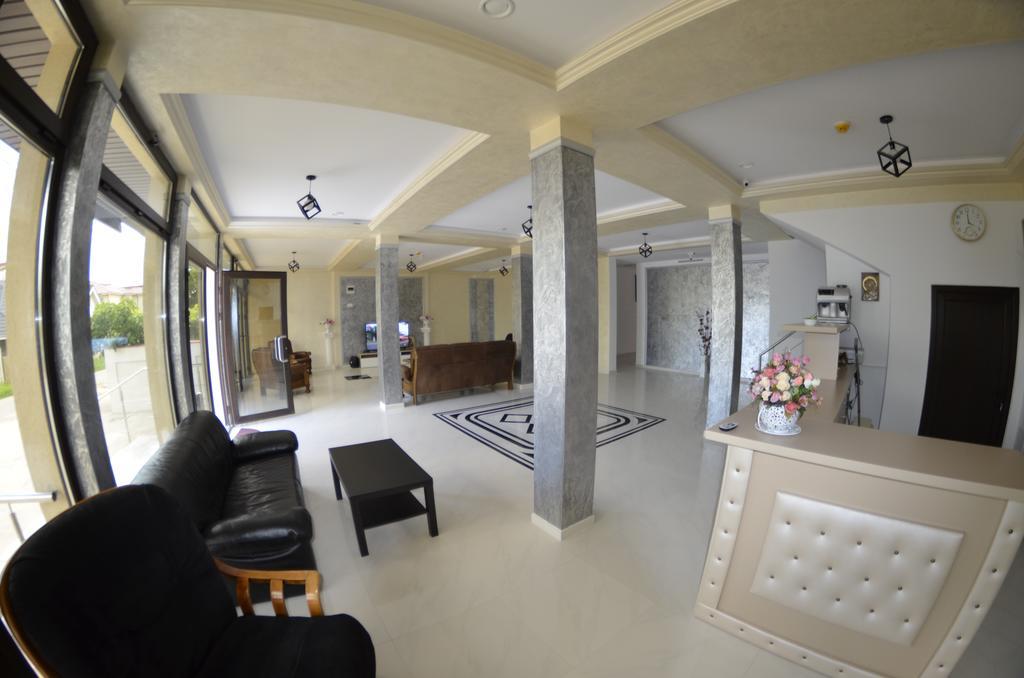 Razvan Holiday Costinesti Bagian luar foto